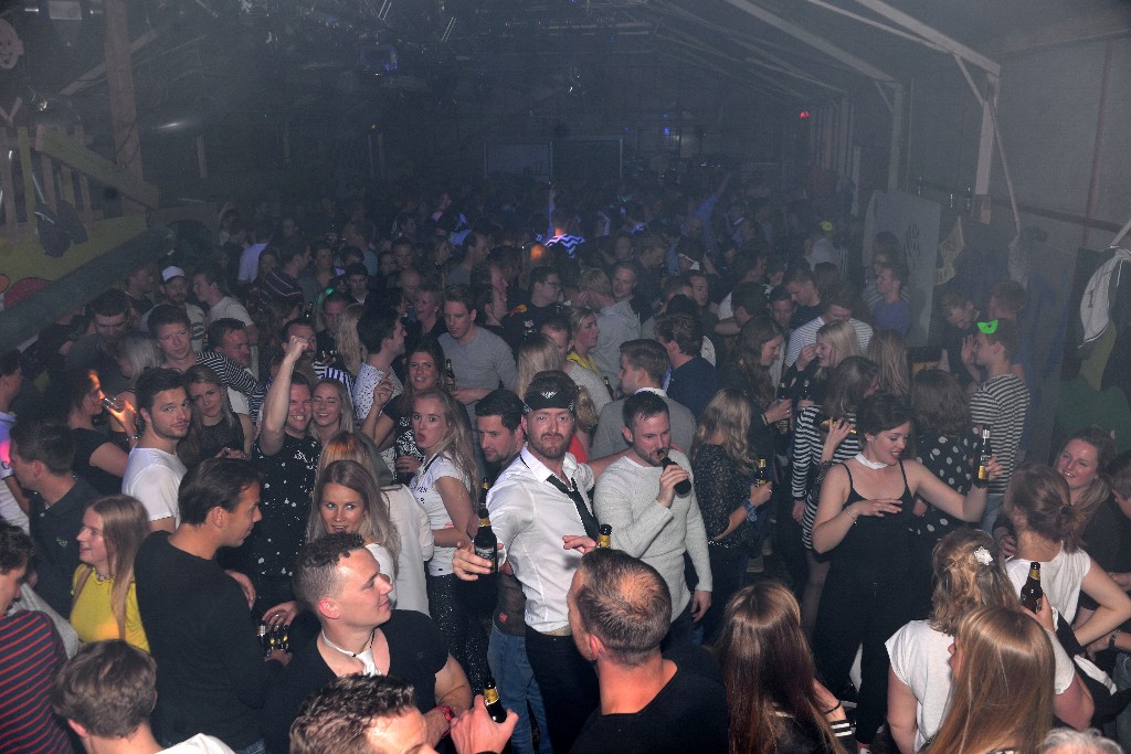 ../Images/Feest zonder naam 2019 156.jpg